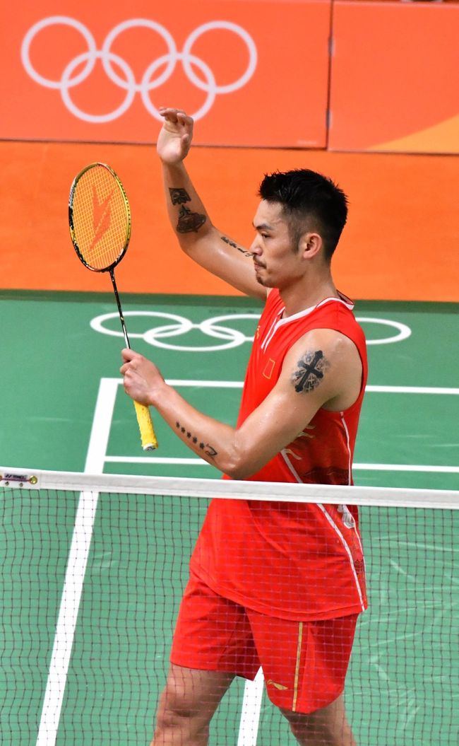 应与外拉三 应与外拉三